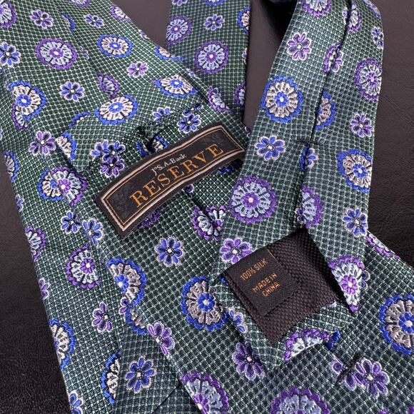 Jos. A. Bank Reserve Collection NEW Green 100% Silk Neck Tie - Picture 3 of 5
